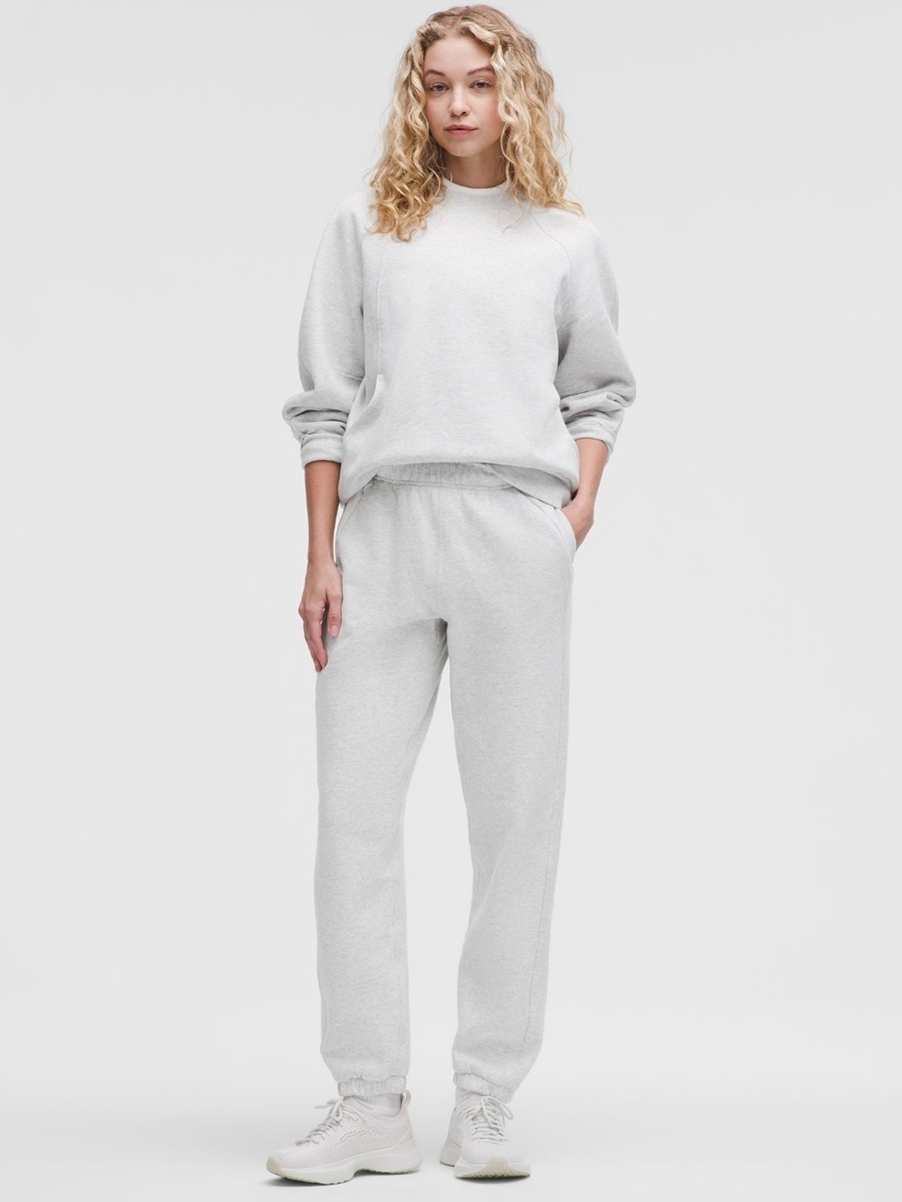 Scuba Mid-Rise Oversized Jogger *Tall-Light Grey